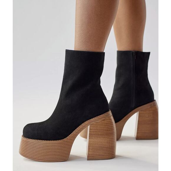 Urban Outfitters Anna Black Suede Leather Platform GoGo Boot Shoe Size 10 Women - Picture 1 of 13